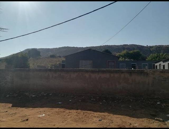 10 BEDROOM HOUSE FOR SALE IN MAMELODI EAST